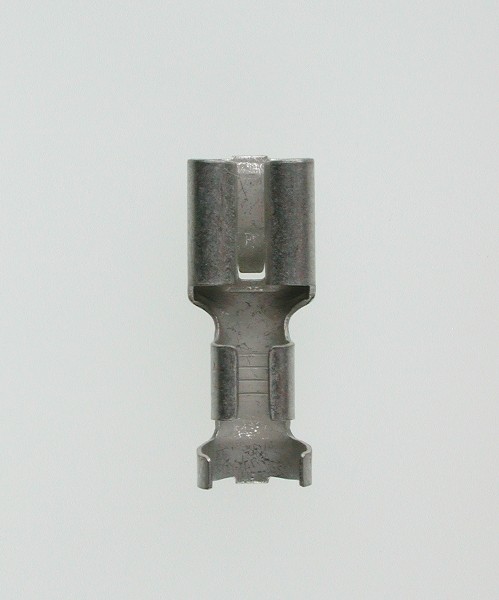 Flachsteckhülsen 6,3x0,8 mit Rastzunge 4-6 mm² Messing gal/sn